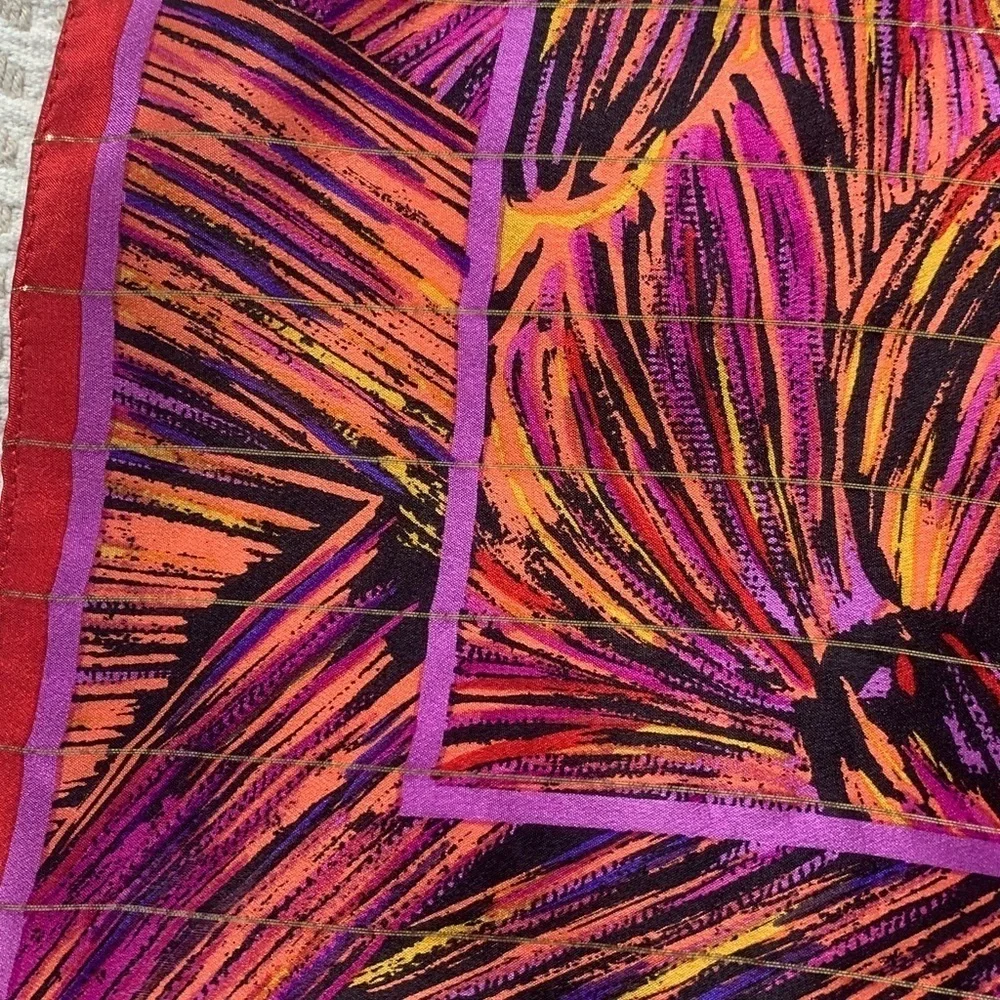 Oscar de la Renta silk scarf floral print with gold metallic lines 30” square